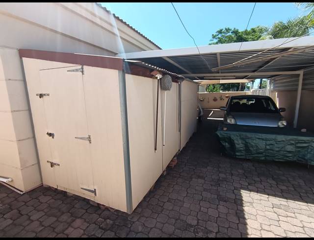 3 BEDROOM TOWNHOUSE FOR SALE IN PROTEA PARK